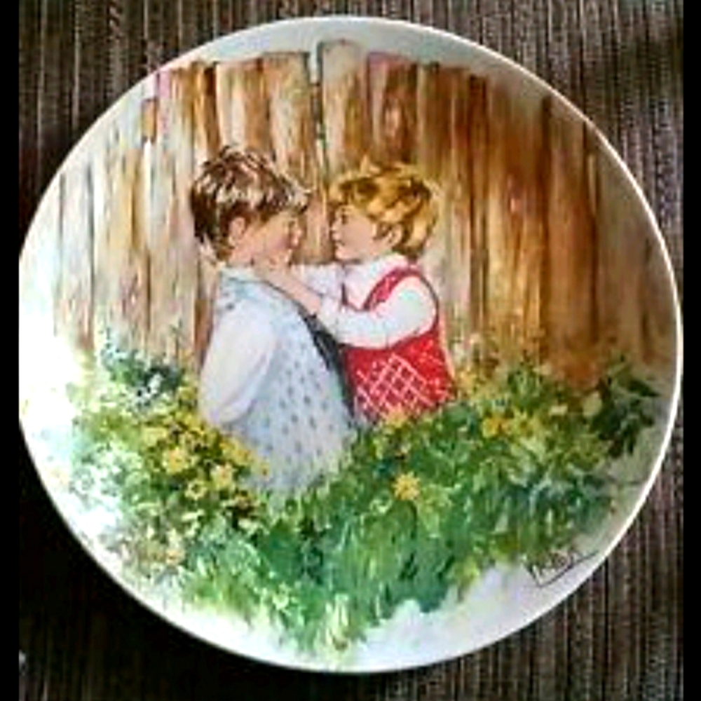 BNIB WEDGEWOOD Collectors Plate - BE MY FRIEND